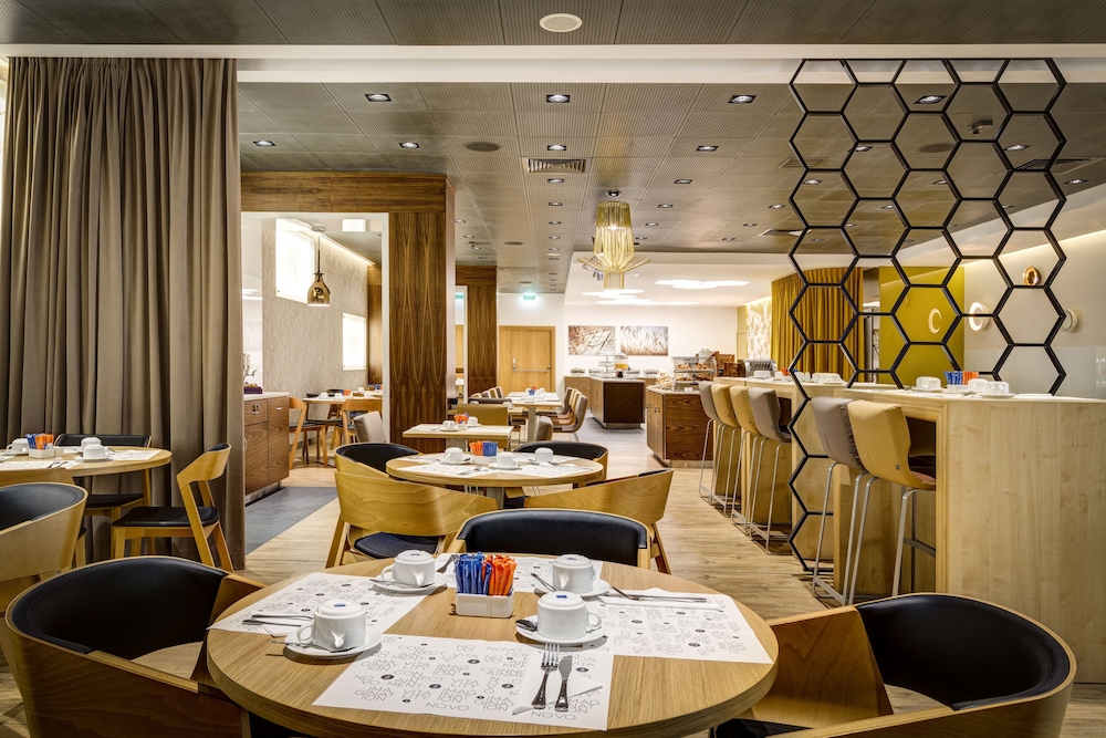 מזון ומשקאות