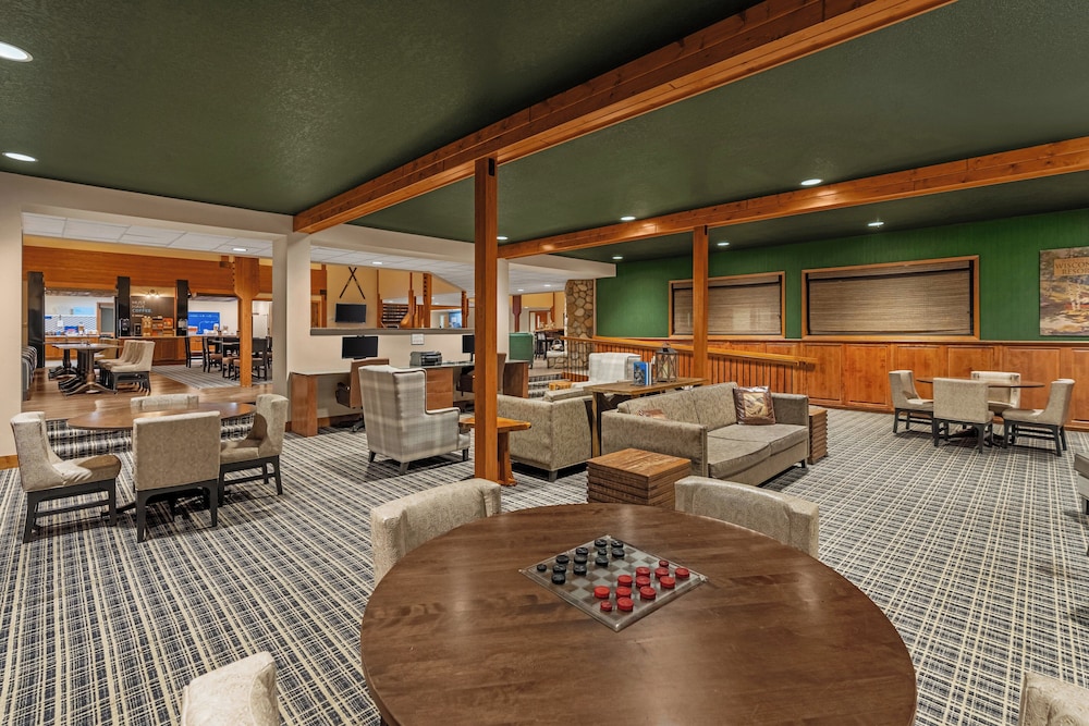 Holiday Inn Express & Suites Hayward by IHG - photo 82