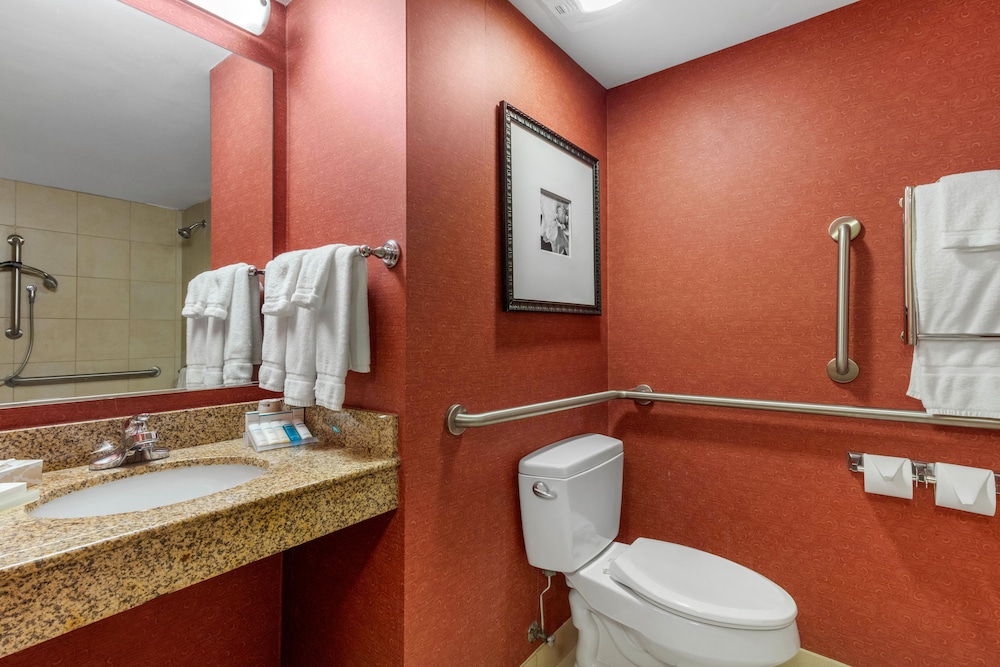 Hilton Garden Inn Tupelo - photo 32