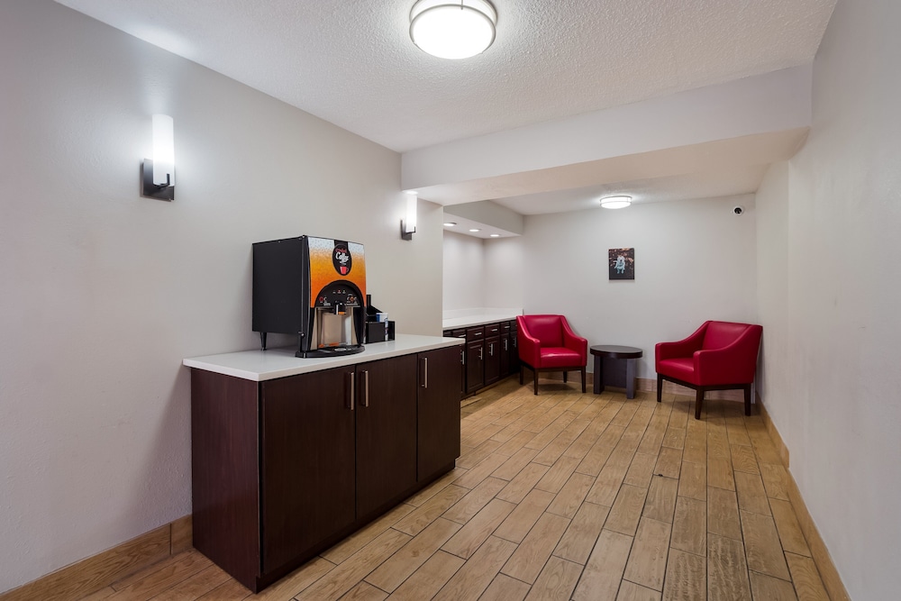 Red Roof Inn Columbia SC Airport - photo 4