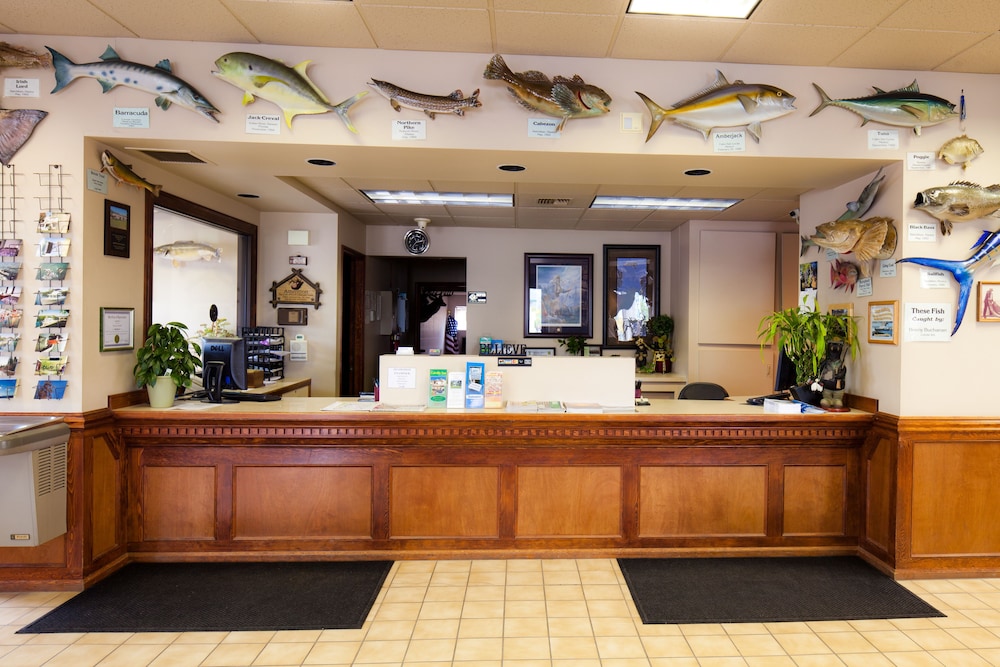 Benny's Colville Inn - photo 2