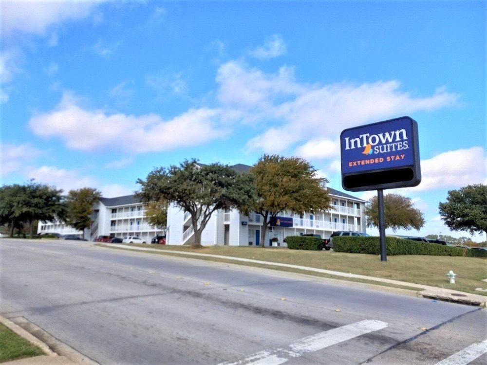 InTown Suites Extended Stay Lewisville TX Valley View Dr - photo 5