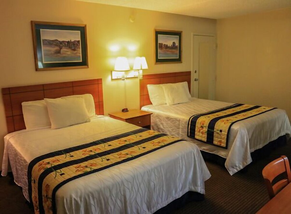 Vacation Inn Phoenix - photo 10