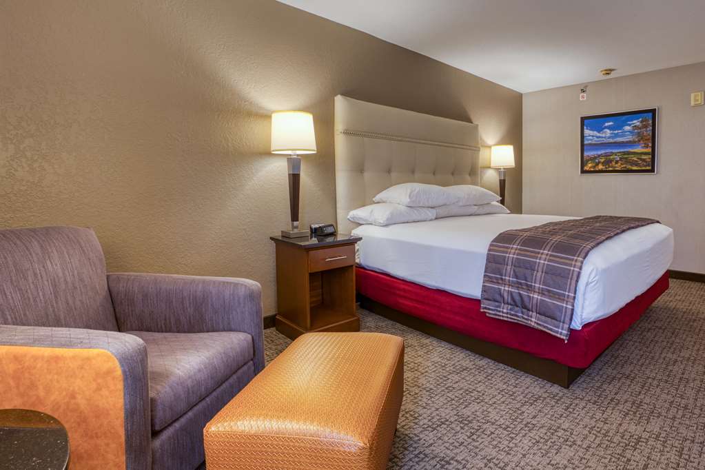 Drury Inn & Suites St. Louis Fairview Heights - photo 16
