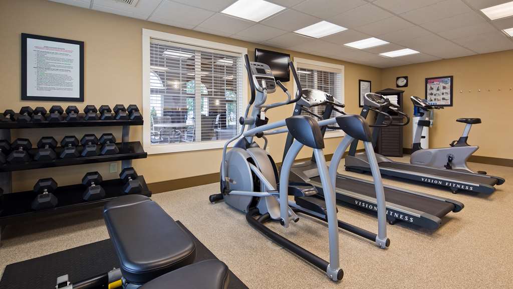 Best Western Plus Menomonie Inn & Suites - photo 36