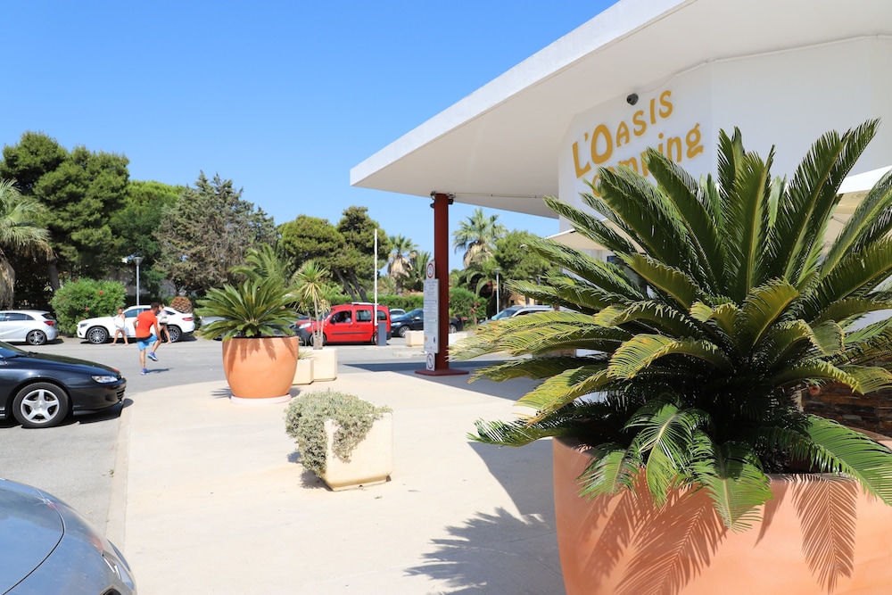 Camping l'Oasis et le California — 4-Star Luxury Hotel in Le Barcares, France