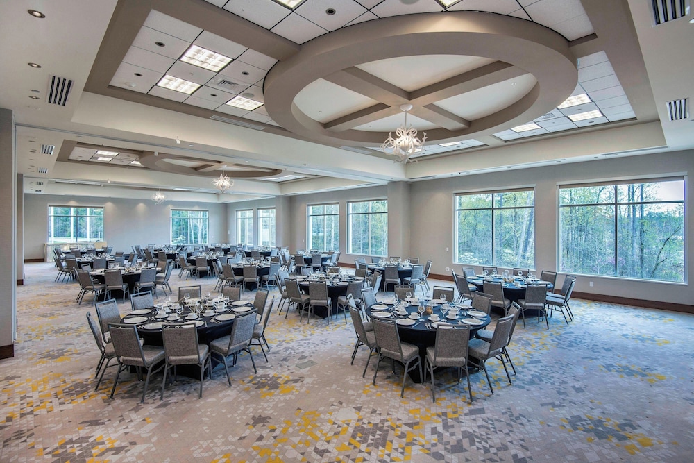 Courtyard by Marriott Raleigh Cary Parkside Town Commons - photo 43