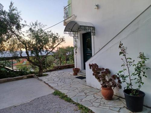 Relax and enjoy - last minute hotel in Unknown City