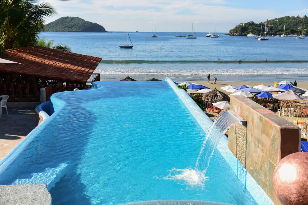 Arena Suites - carbon neutral hotel in Ixtapa-Zihuatanejo