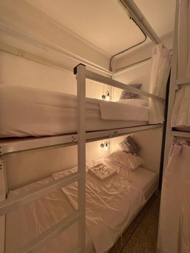 Twenty Two Place Hostel Sukhumvit 22