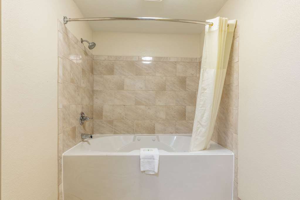 Quality Inn Southaven Memphis South - photo 21