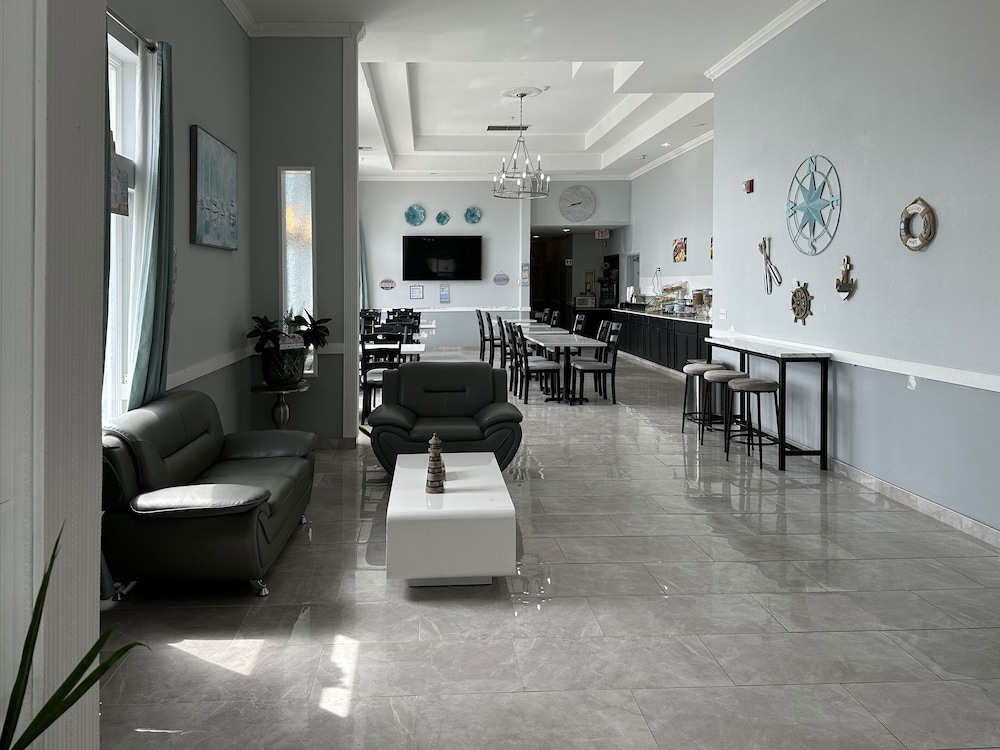 BayVue Hotel Resort and Suites - photo 81