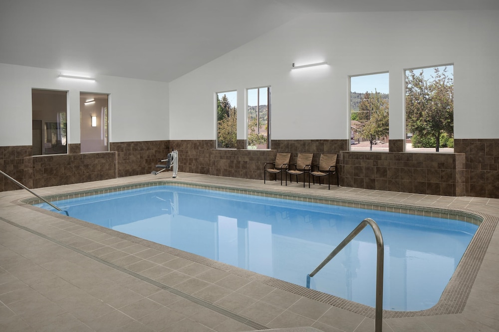 Hampton Inn Butte - photo 21