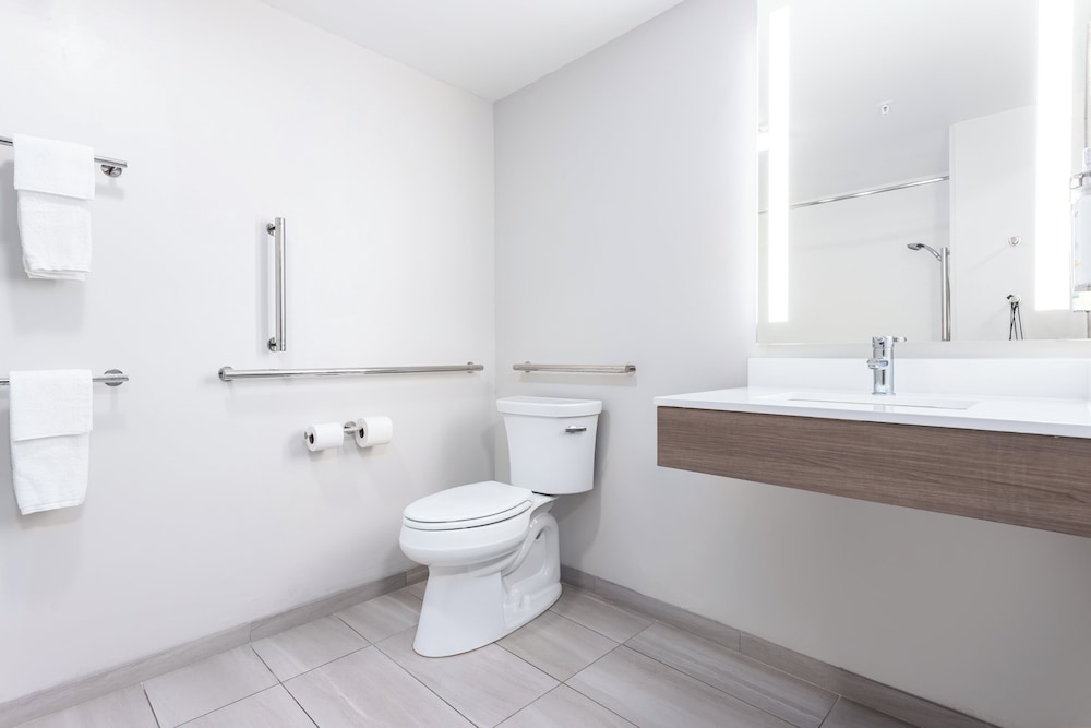 Holiday Inn Express & Suites Lancaster by IHG - photo 42