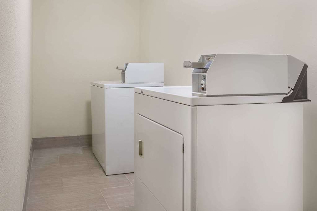 Days Inn by Wyndham Newberry - photo 15