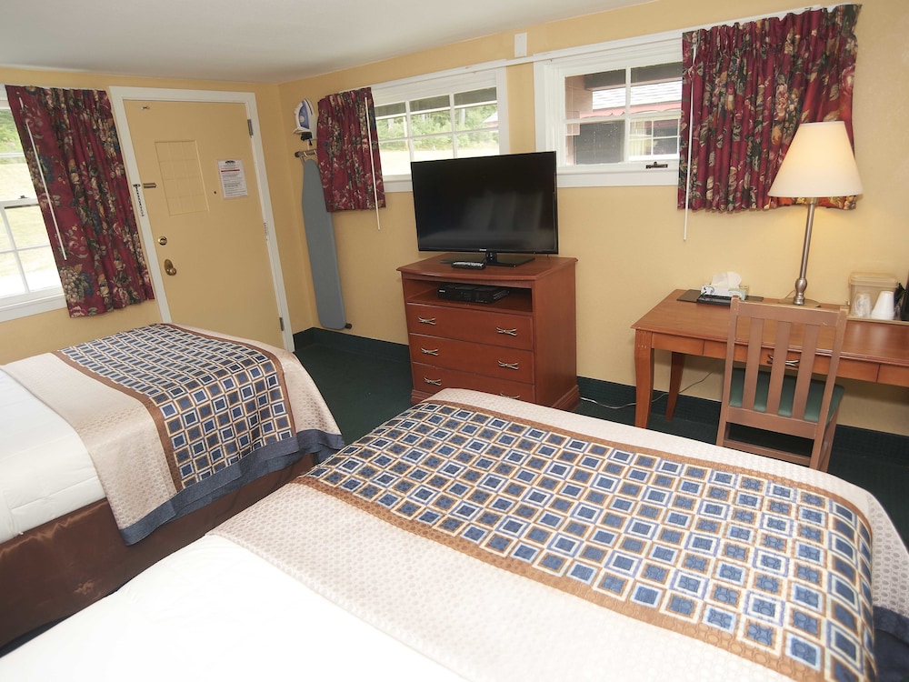 Swiss Chalets Village Inn - photo 32
