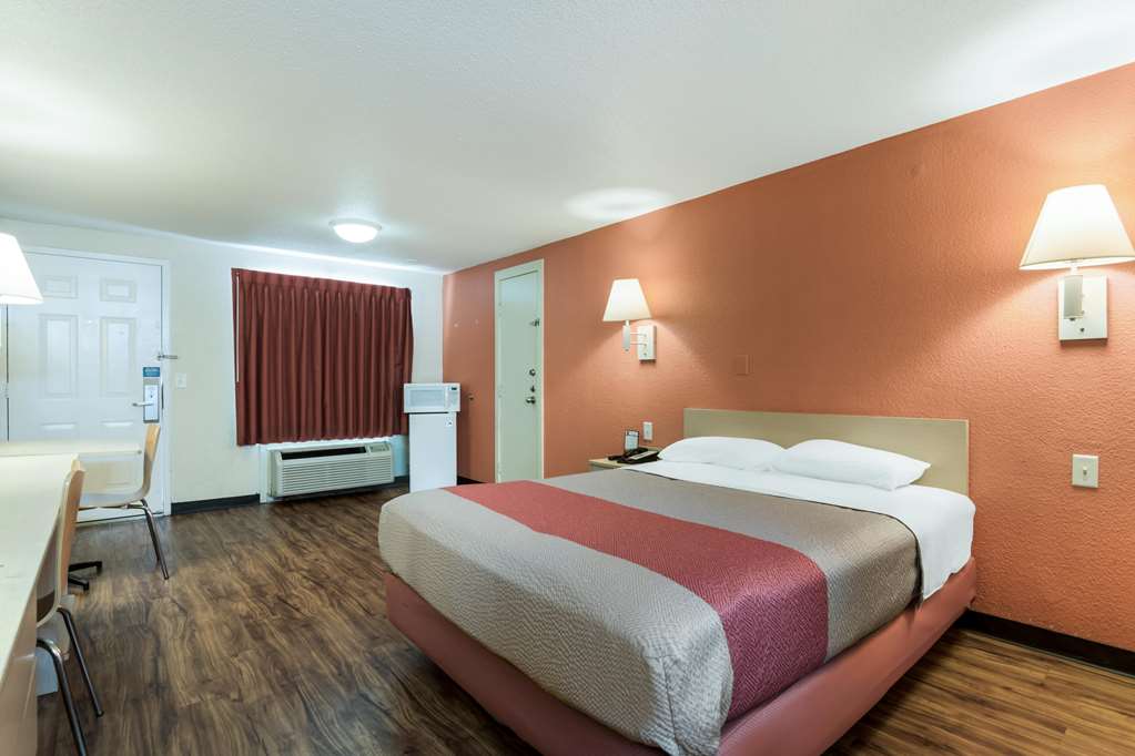 Motel 6 Newport News - photo 14