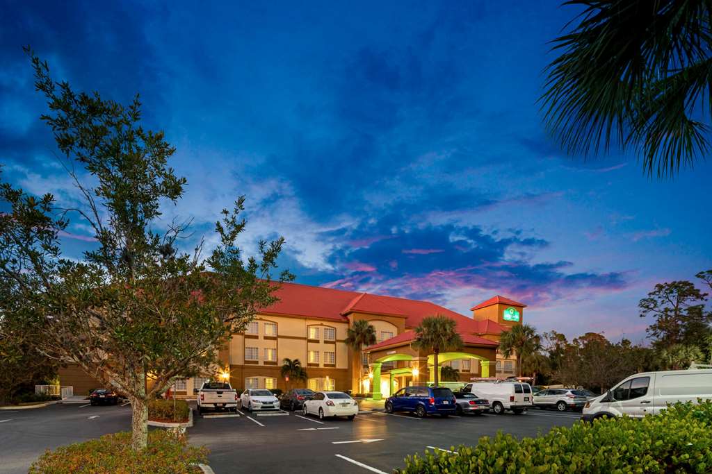 La Quinta Inn and Suites Fort Myers I 75 - photo 4