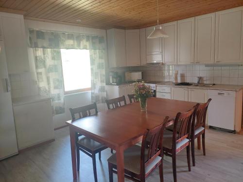 Villa Aleksi with Sauna — 4-Star Luxury Hotel in Rovaniemi, Finland