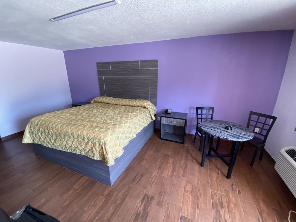 The Village Inn — hotel in Denham Springs