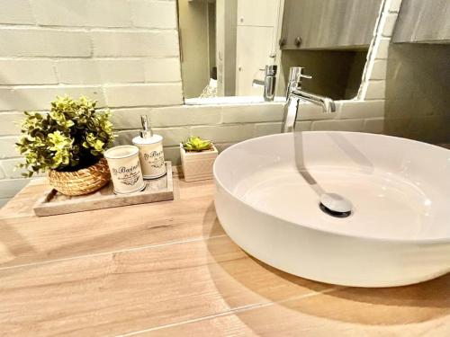 Studio Girodeau Moulins — hotel in Moulins