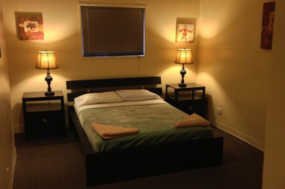 Westway Hotel & Hostel - photo 5