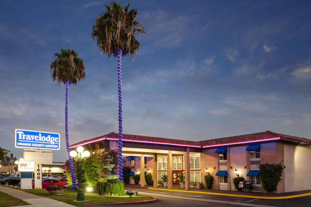 Travelodge by Wyndham Orange County Airport Costa Mesa - photo 36