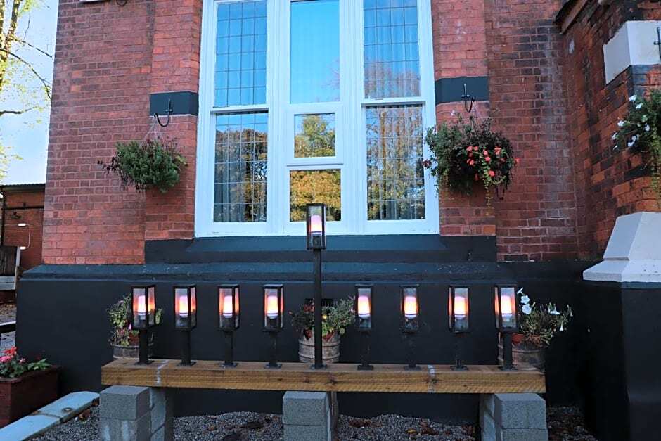 Hazeldean - carbon neutral hotel in Salford
