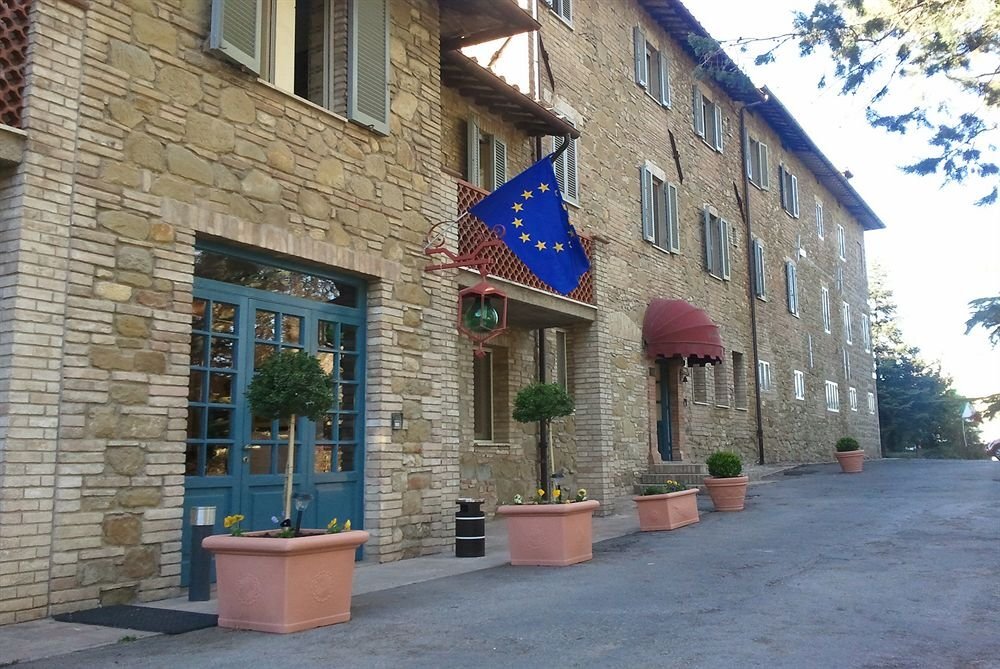 Hotel Ristorante Il Postiglione in Perugia, Italy