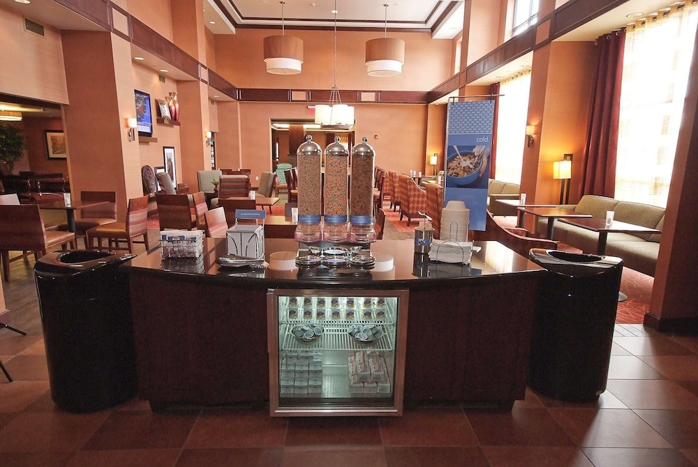 Hampton Inn & Suites Vineland - photo 26