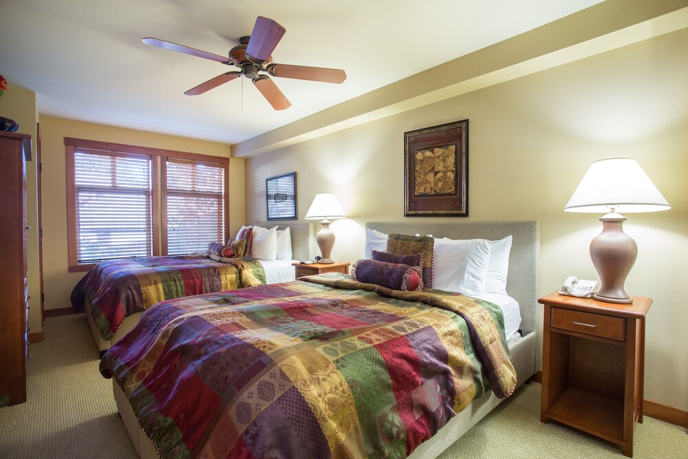 1205A One Bedroom Standard Eagle Springs West 1 Hotel Room by RedAwning - photo 2