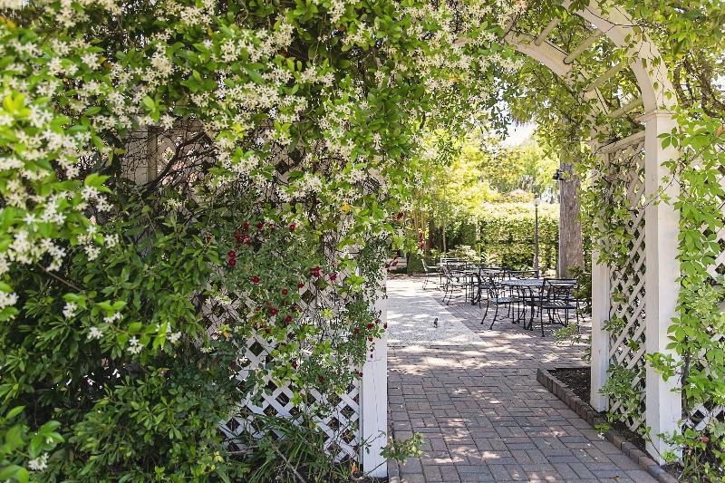 Beaufort Inn - photo 5