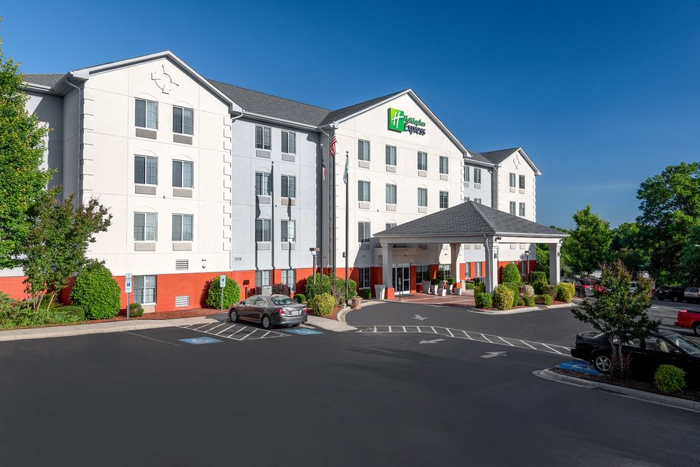 Holiday Inn Express Charlotte West Gastonia by IHG. - carbon neutral hotel in Gastonia