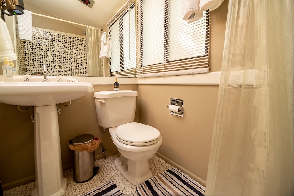 The Blenman House Inn - photo 32