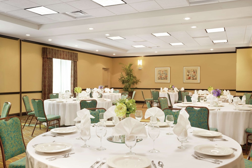 Hilton Garden Inn Warner Robins - photo 30