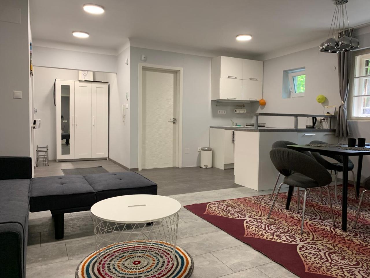 Stefania Apartmanok Budapest — 4-Star Luxury Hotel in Budapest, Hungary