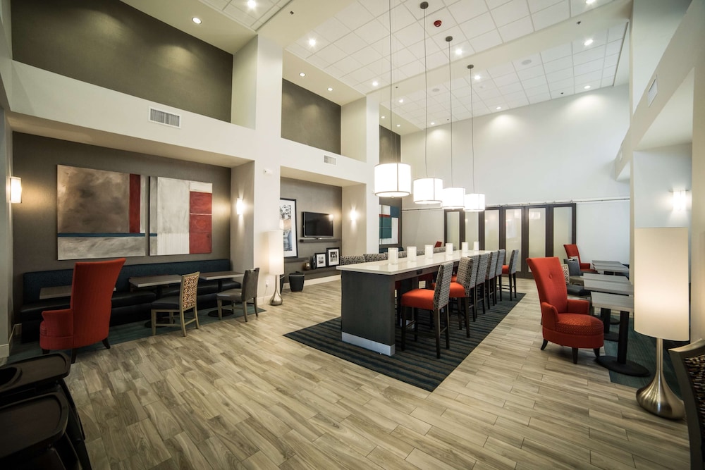 Hampton Inn & Suites Tempe Phoenix Airport AZ - photo 4