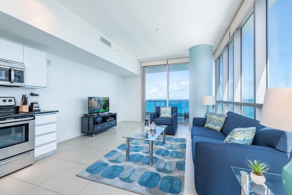 Global Luxury Suites at Monte Carlo - photo 98