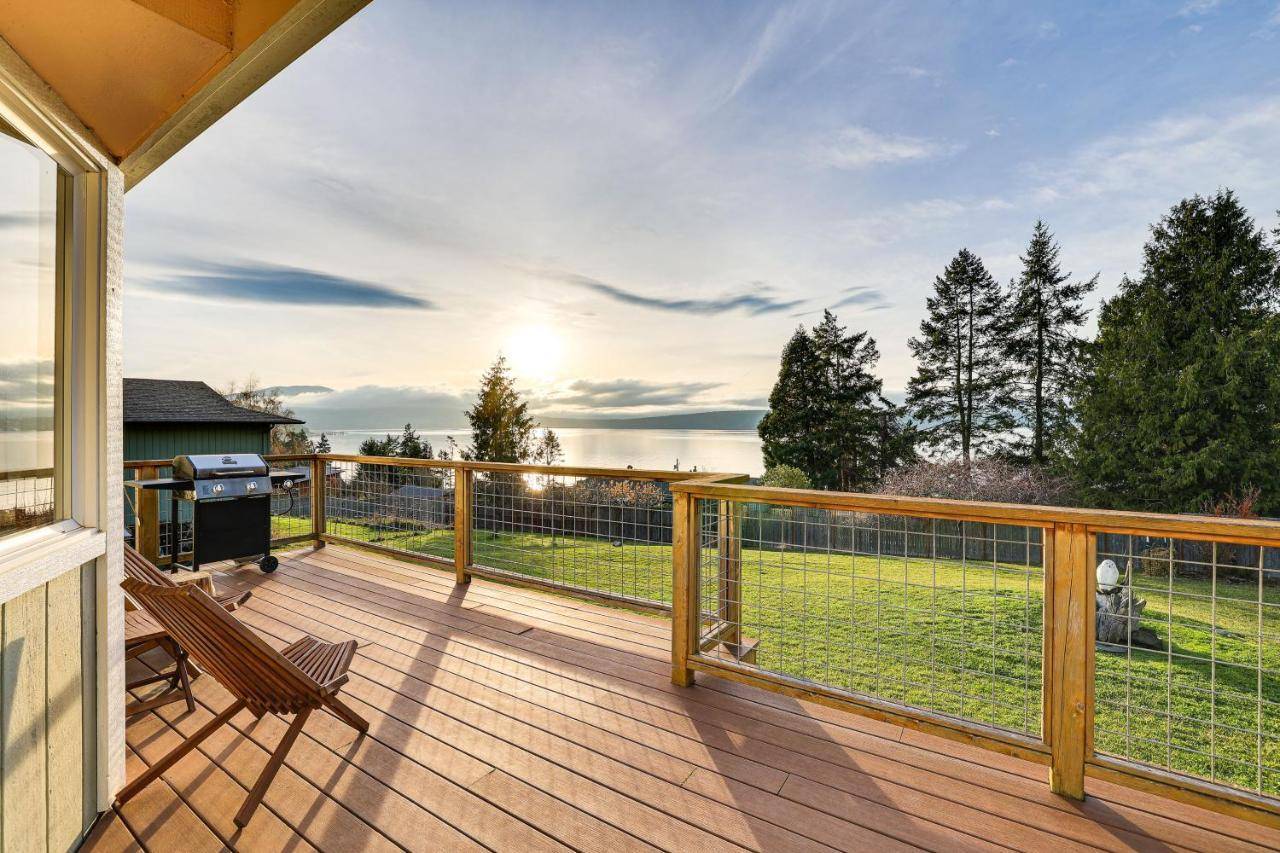 Port Townsend Escape with Deck Bay and Mountain Views in Port Townsend, United States