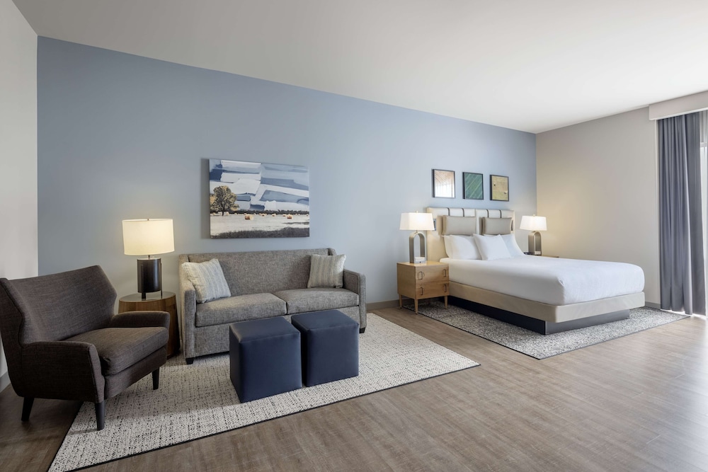 Embassy Suites by Hilton Bowling Green - photo 12