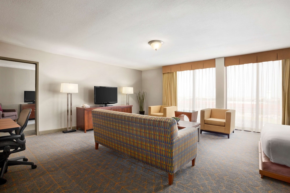 DoubleTree by Hilton Dallas DFW Airport North - photo 17