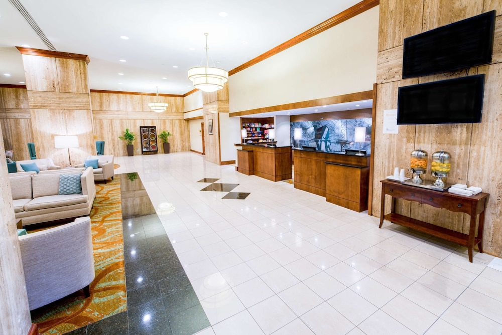 Doubletree by Hilton Philadelphia Airport - photo 6