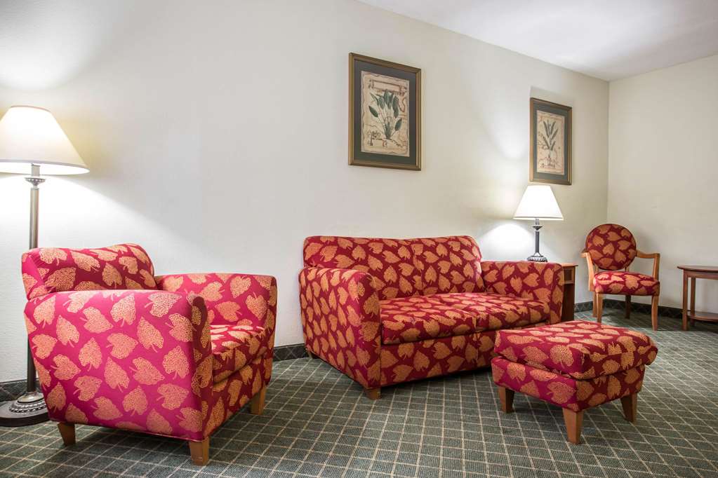 Clarion Inn & Suites Aiken South - photo 30