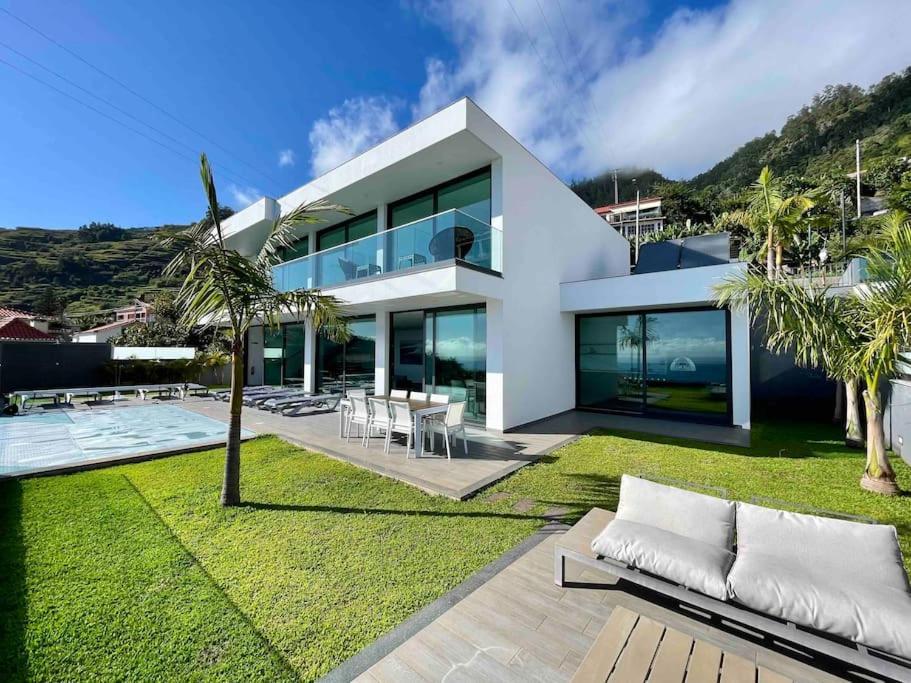 Panoramic View: Lux 3 bed with heated pool in Arco Da Calheta, Portugal