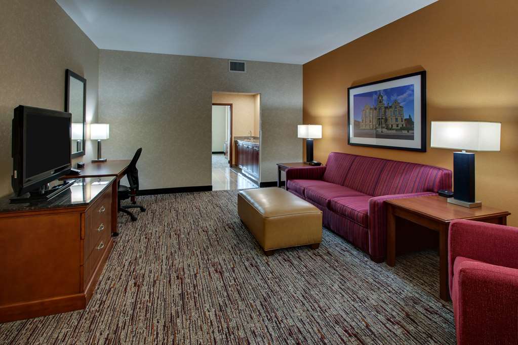 Drury Inn & Suites Findlay - photo 17