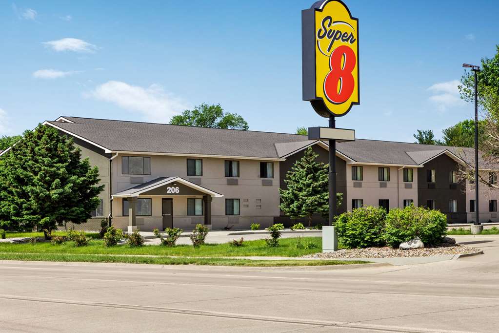 Super 8 by Wyndham Ankeny Des Moines Area - photo 2