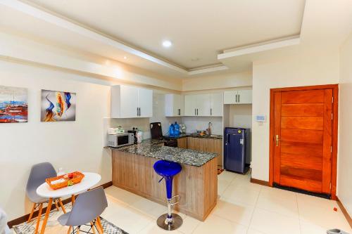 12th Flr Luxe Apt Kilimani City View & Pool NBO