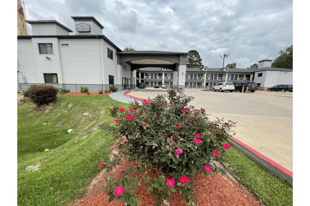 Super Stay Inn Humble IAH East in Humble, United States