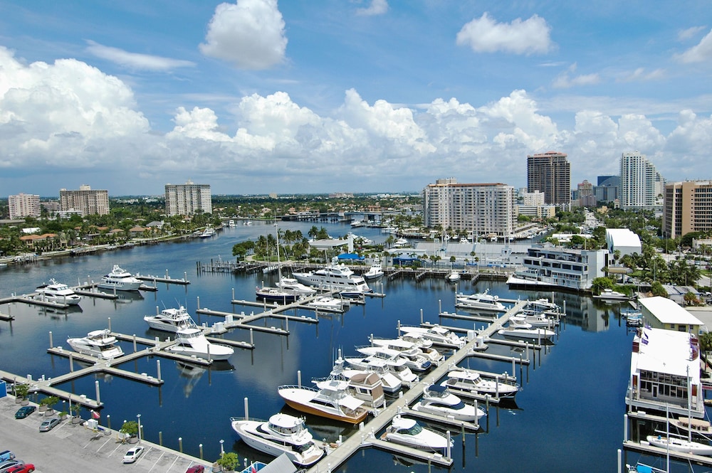 Bahia Mar Ft. Lauderdale Beach a DoubleTree by Hilton Hotel - photo 53