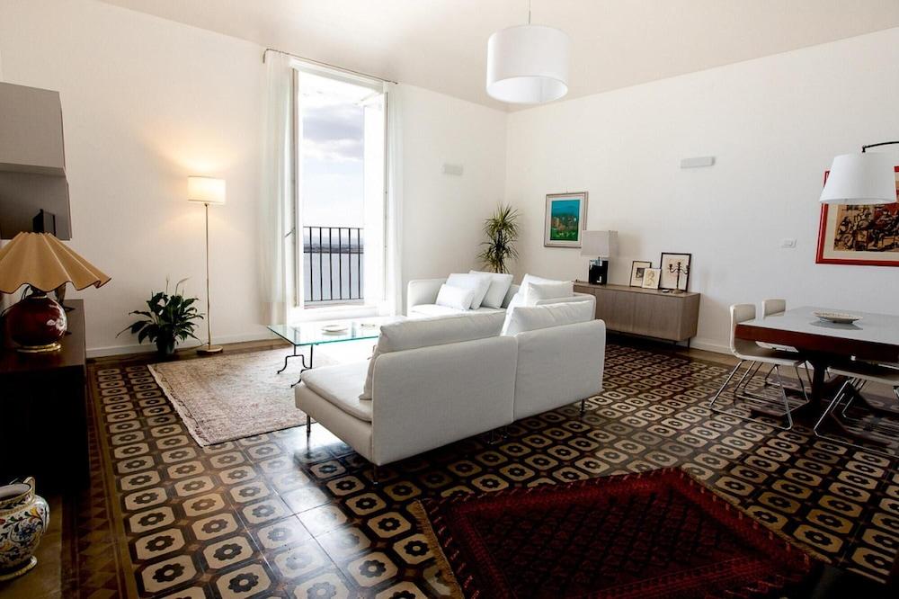 Seaview Design Home in Ortigia 21 by Wonderful Italy — 4-Star Luxury Hotel in Siracusa, Italy